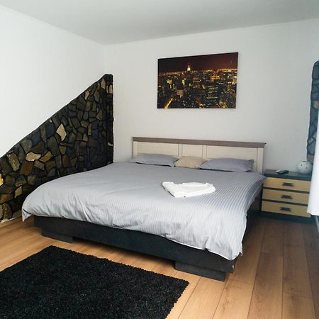 Apartament Dacul 후네도아라 외부 사진